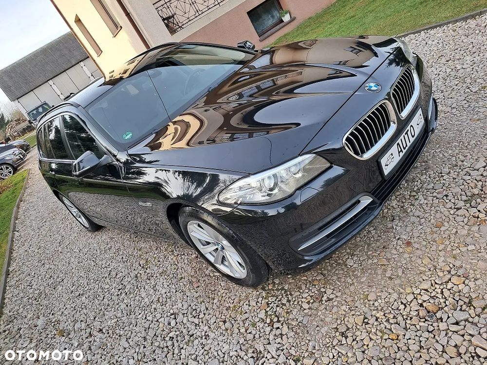 BMW Seria 5 525d xDrive Sport-Aut Modern Line - 1