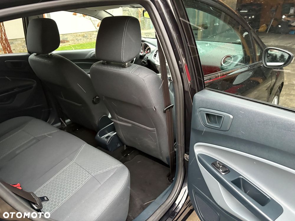 Ford Fiesta 1.6 TDCI Champions Edition - 23