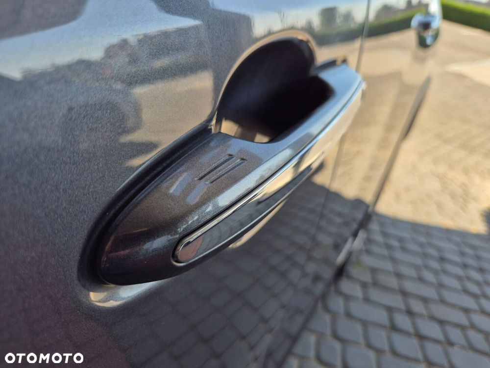 Toyota RAV4 2.5 Hybrid Executive 4x4 - 30