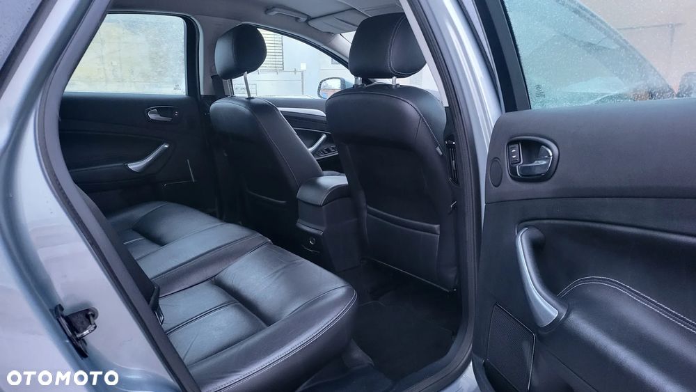 Ford Mondeo 2.5 Black Magic - 17