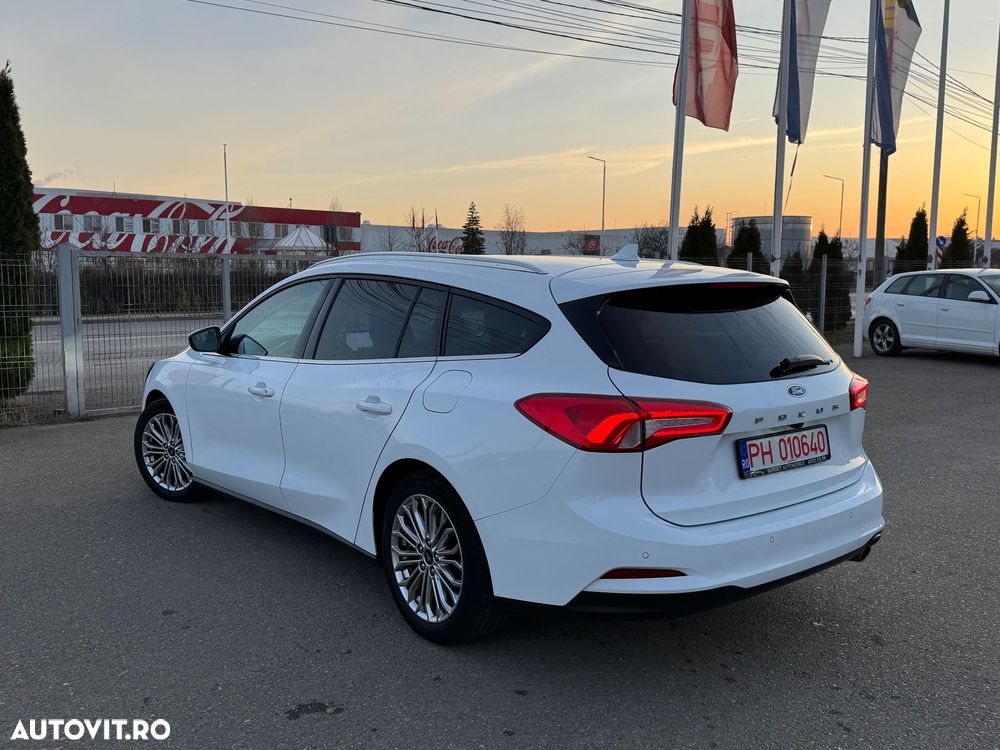 Ford Focus 1.5 EcoBlue Start-Stopp-System TITANIUM - 17