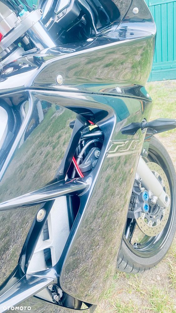 Yamaha FJR - 14