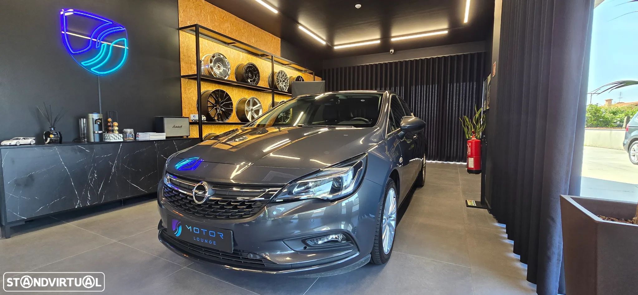 Opel Astra 1.6 CDTi Executive Start/Stop - 1