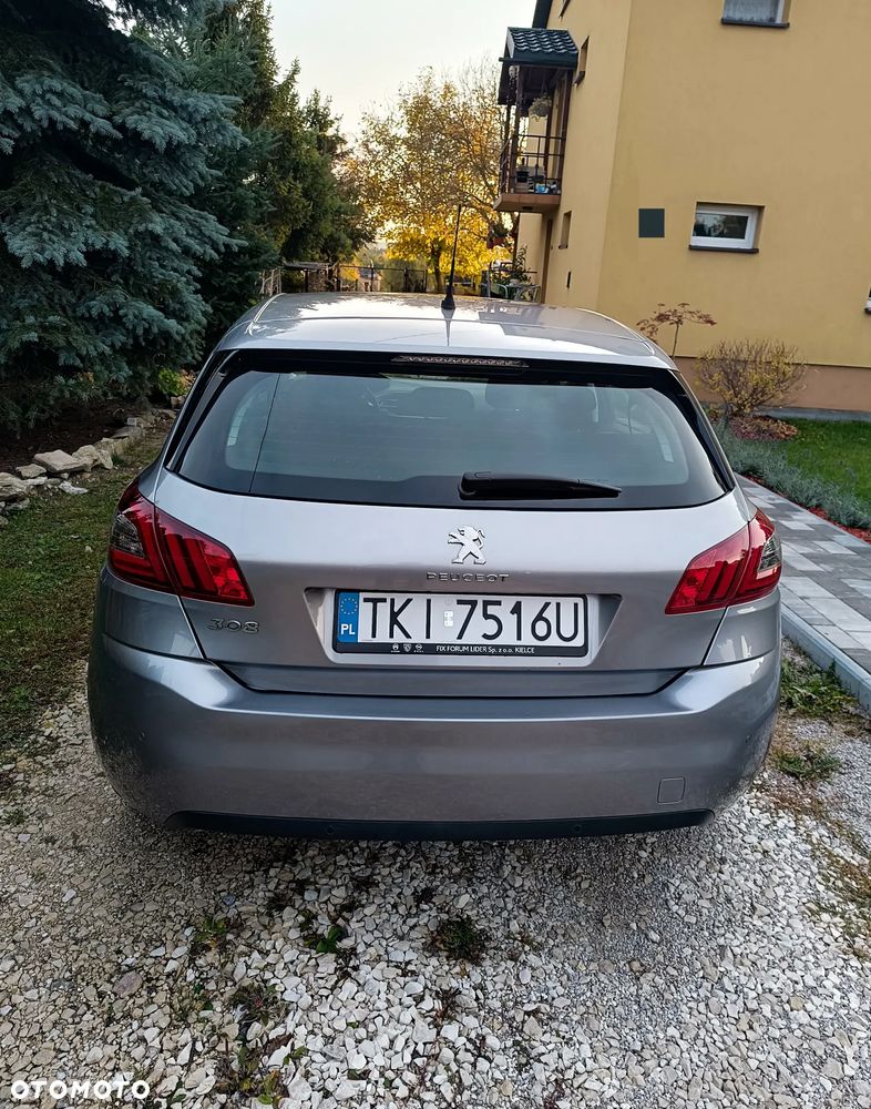 Peugeot 308 - 4