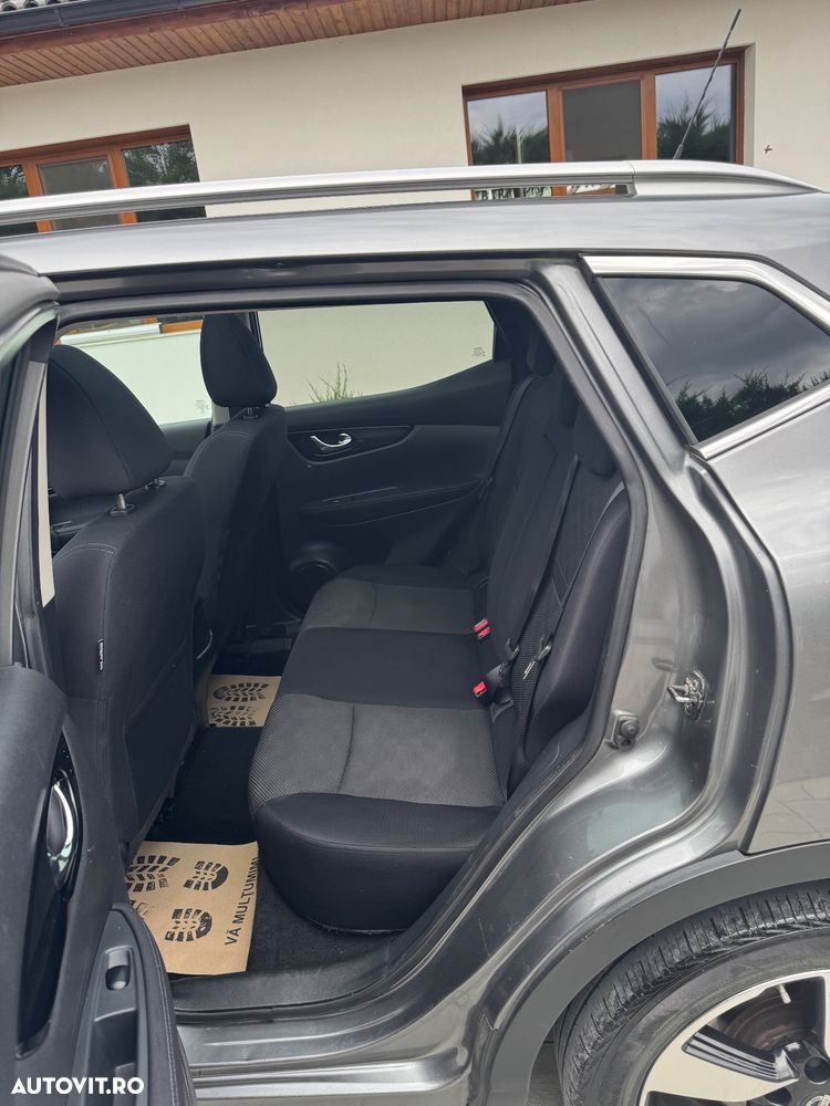 Nissan Qashqai 1.5 DCI Start/Stop N-Connecta - 16