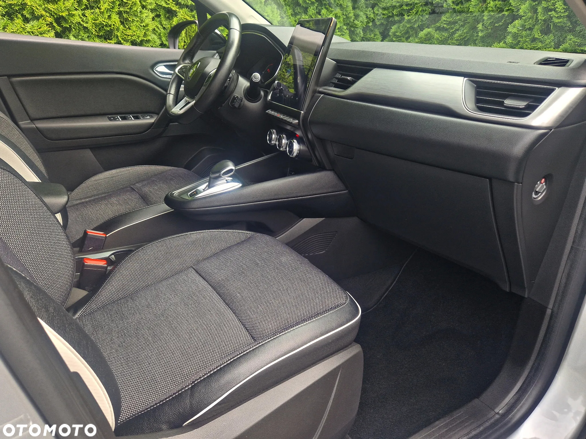 Renault Captur 1.3 TCe Intens EDC - 25