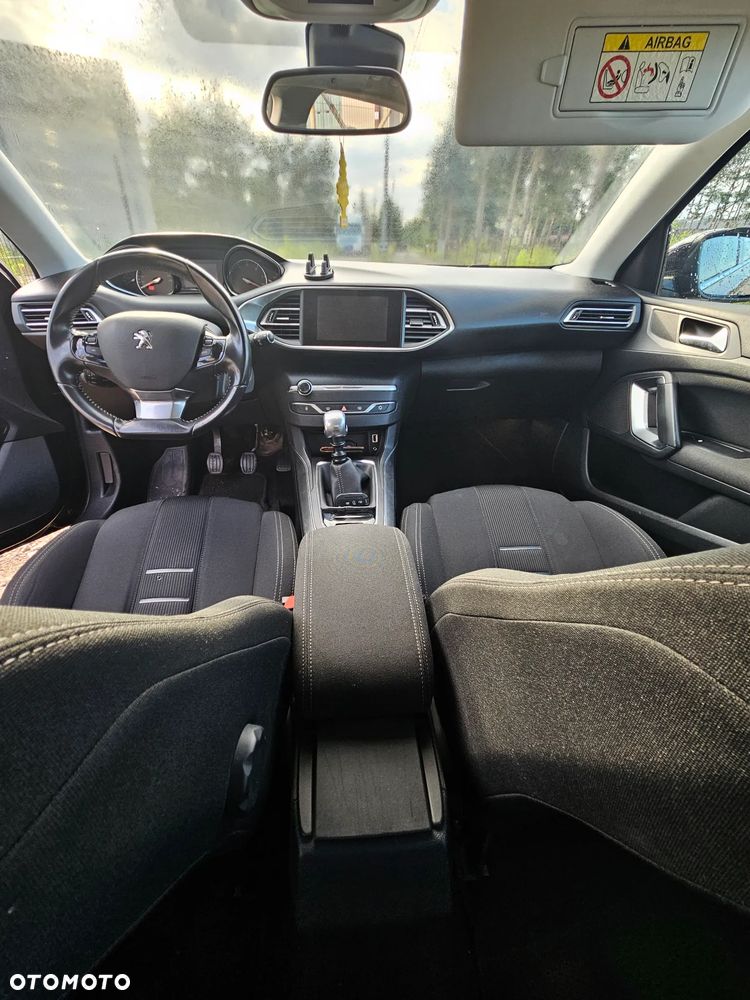 Peugeot 308 e-HDi 115 Stop & Start Allure - 13