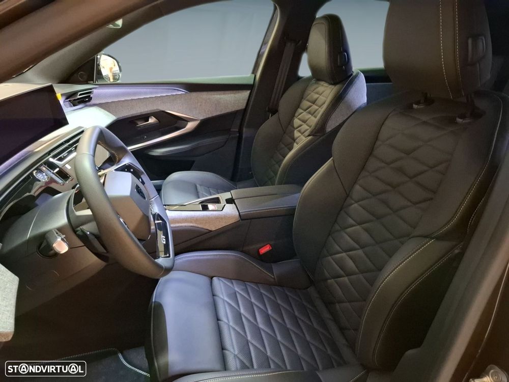 Peugeot E-3008 73 kWh GT - 11