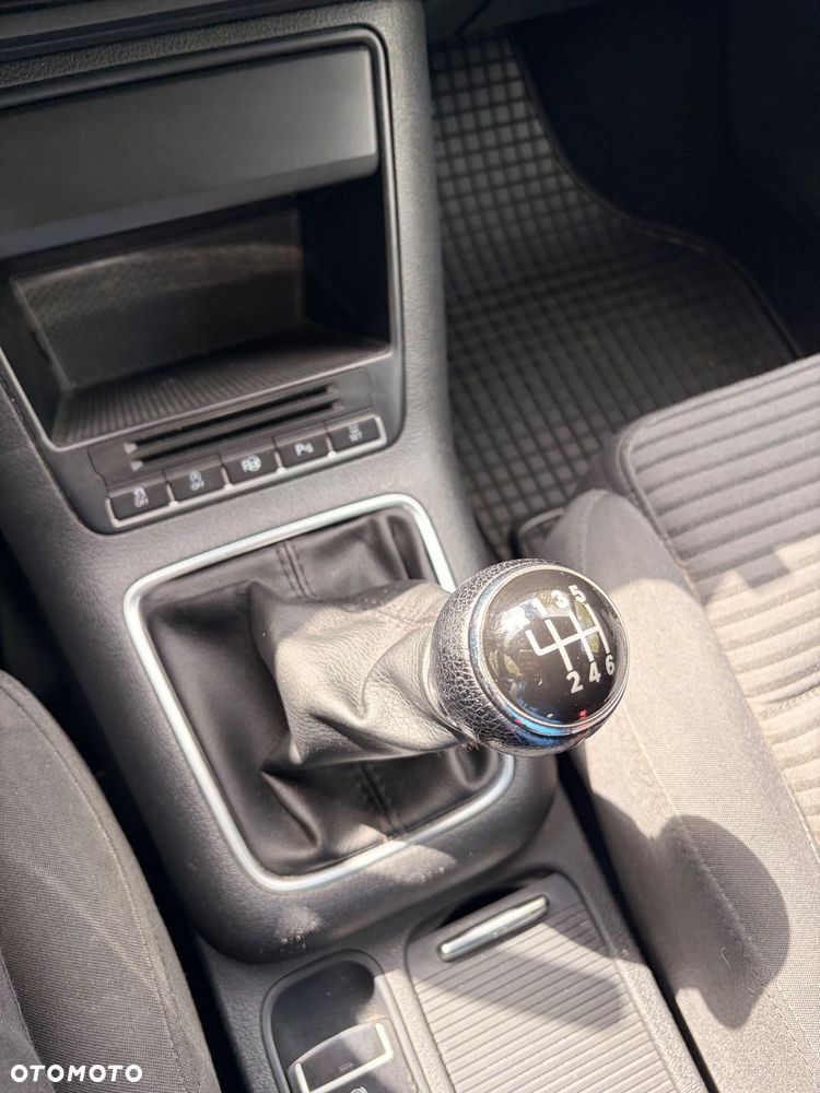 Volkswagen Tiguan 2.0 TDI DPF BlueMotion Technology Trend & Fun - 11