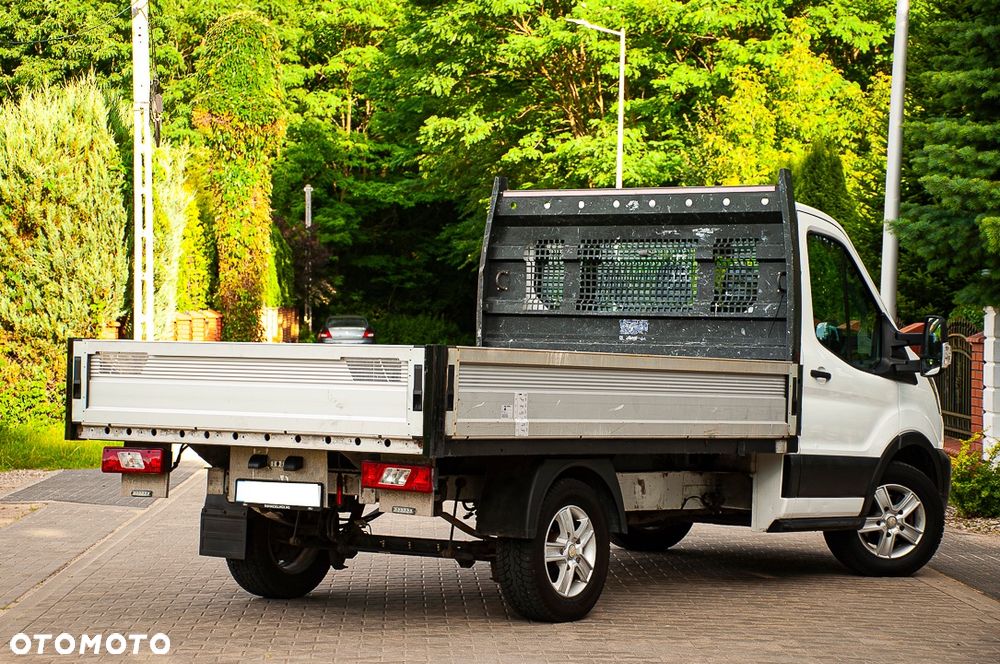 Ford Transit - 25