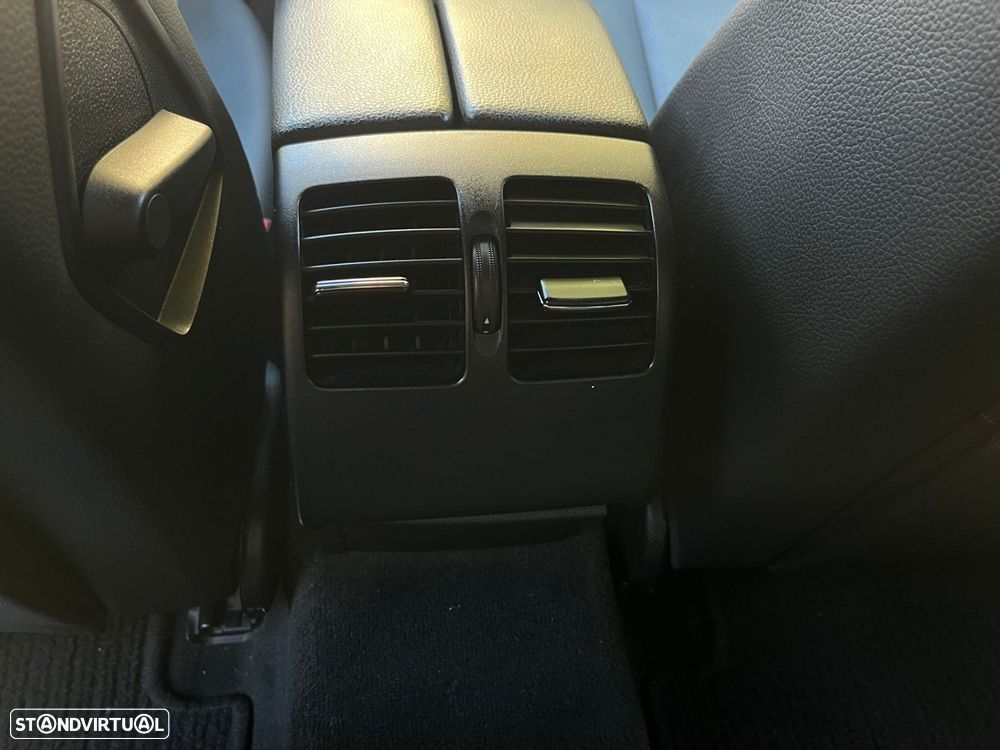 Mercedes-Benz C 200 - 29