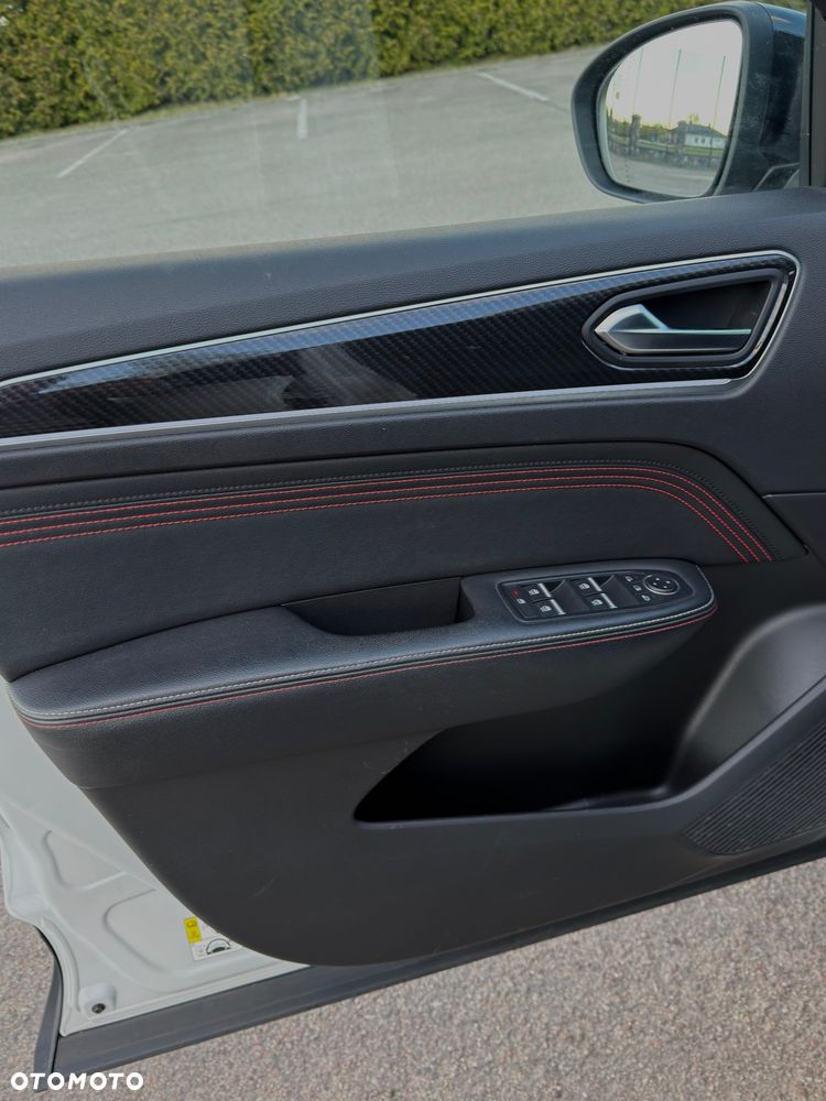 Renault Arkana E-TECH 145 R.S.LINE - 32