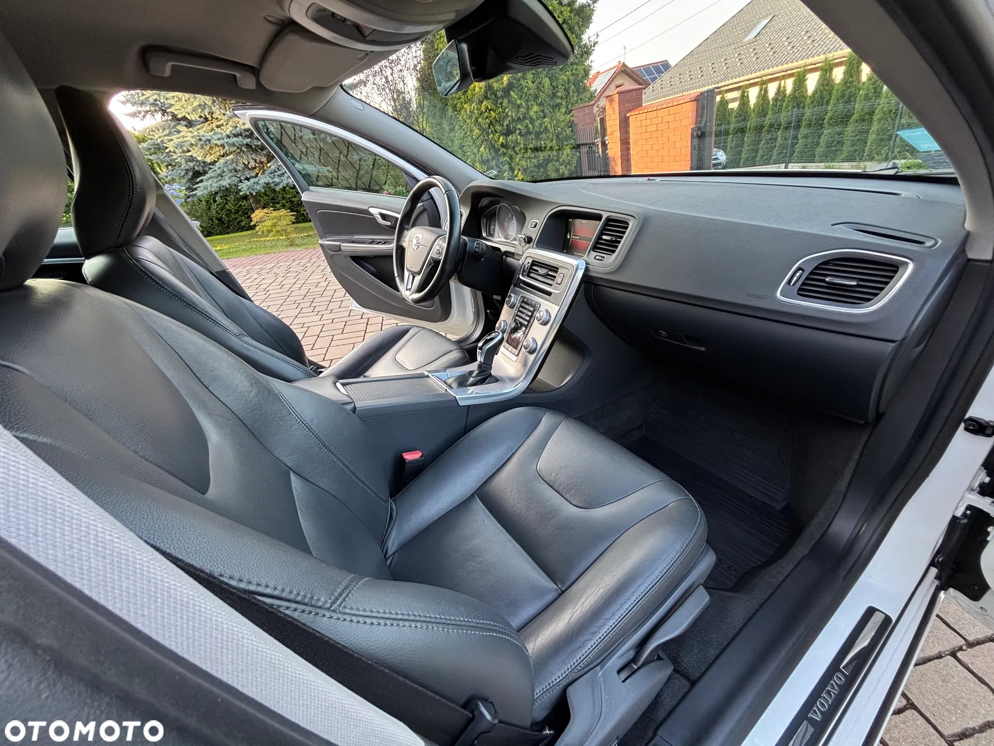Volvo V60 D3 AWD Momentum - 30