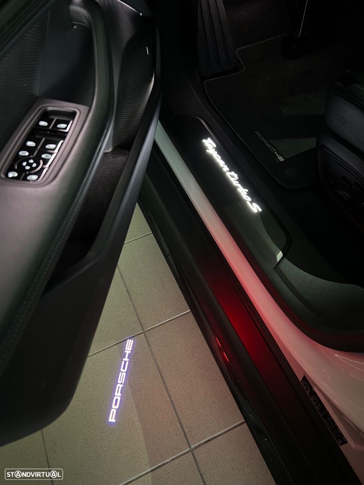 Porsche Taycan Turbo S - 37