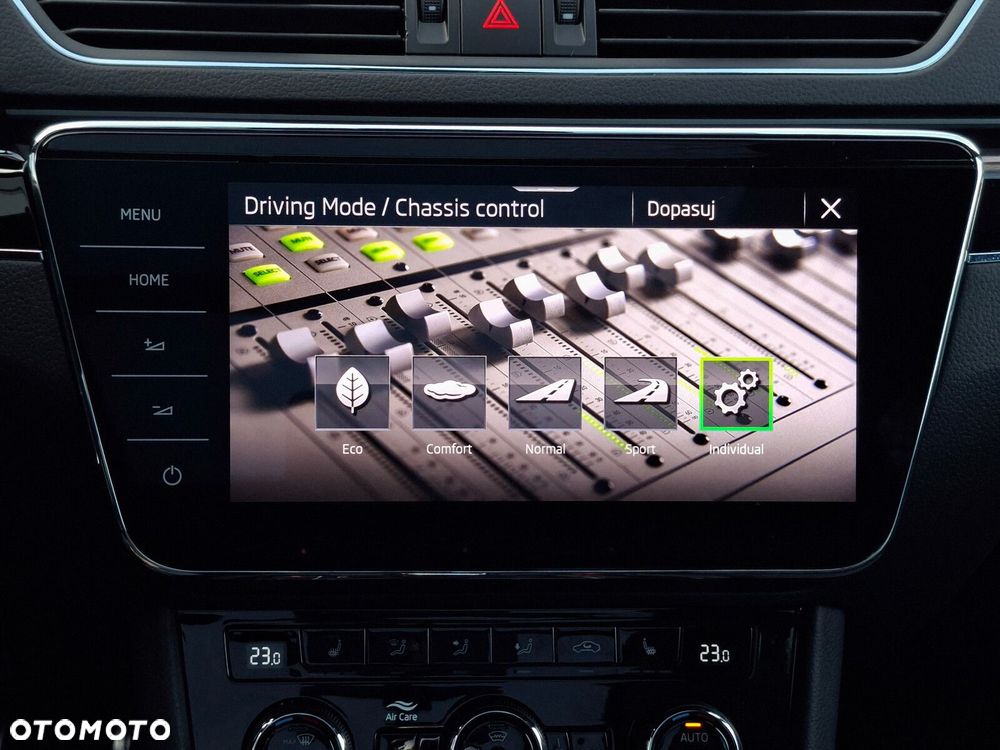 Skoda Superb 2.0 TDI SCR L&K DSG - 35