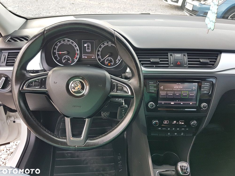 Skoda RAPID 1.6 TDI DPF Ambition - 22
