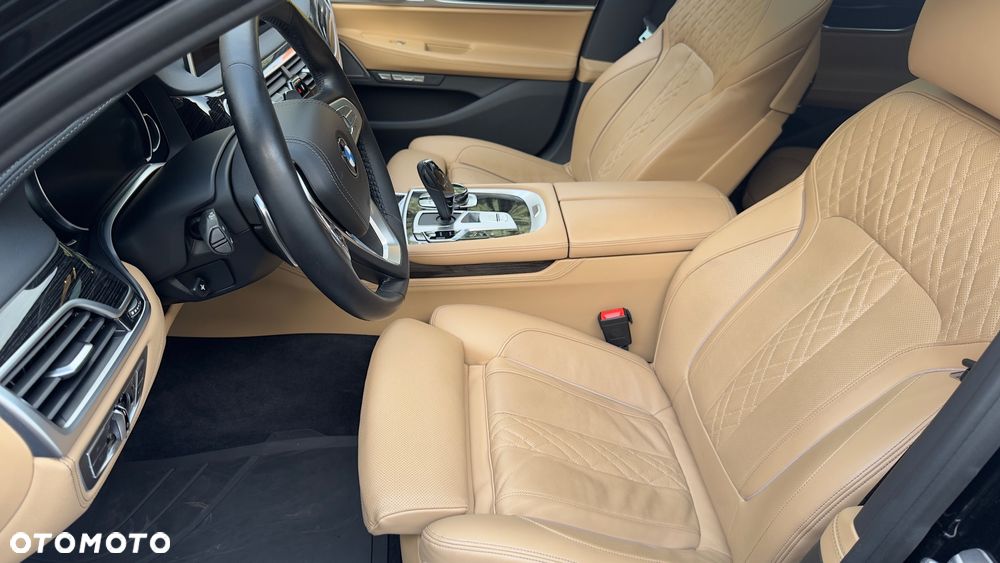 BMW Seria 7 740d xDrive - 8