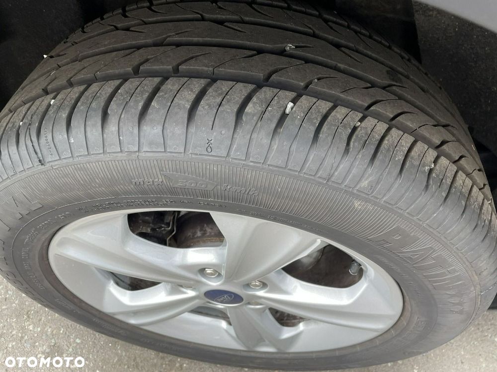 Ford Kuga 1.5 EcoBoost 2x4 ST-Line - 19