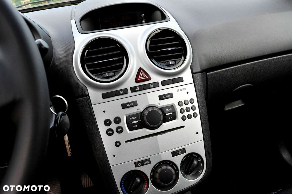 Opel Corsa - 17