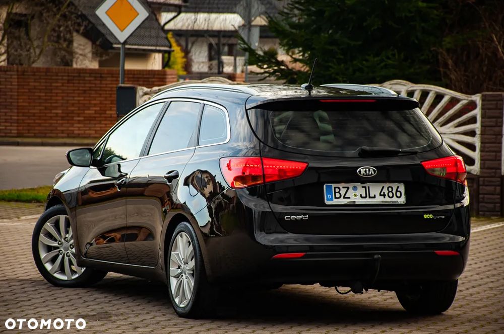Kia Ceed 1.6 GDI Vision - 11