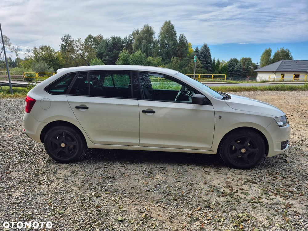 Skoda RAPID 1.2 TSI Active - 25