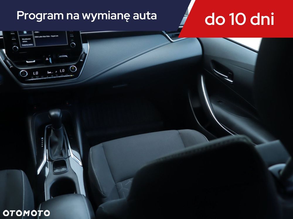 Toyota Corolla - 10