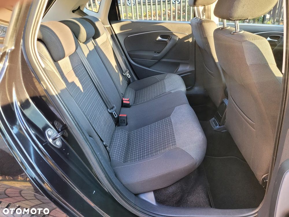 Volkswagen Polo 1.0 (Blue Motion Technology) Comfortline - 13