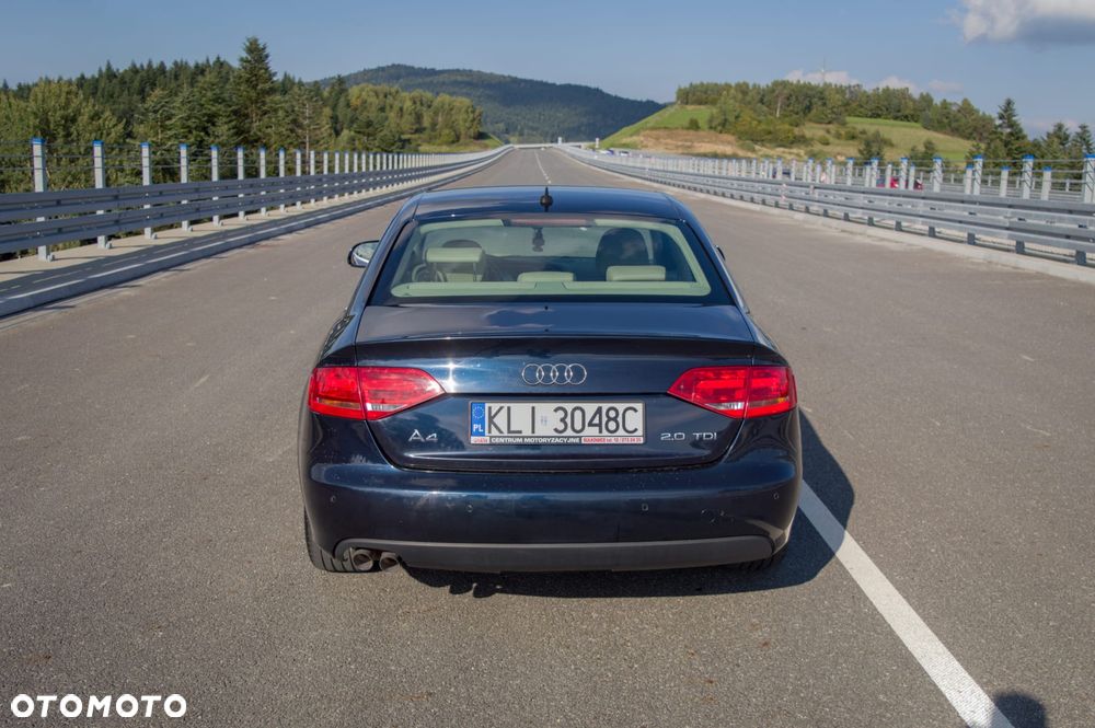 Audi A4 Limousine 2.0 TDI - 5