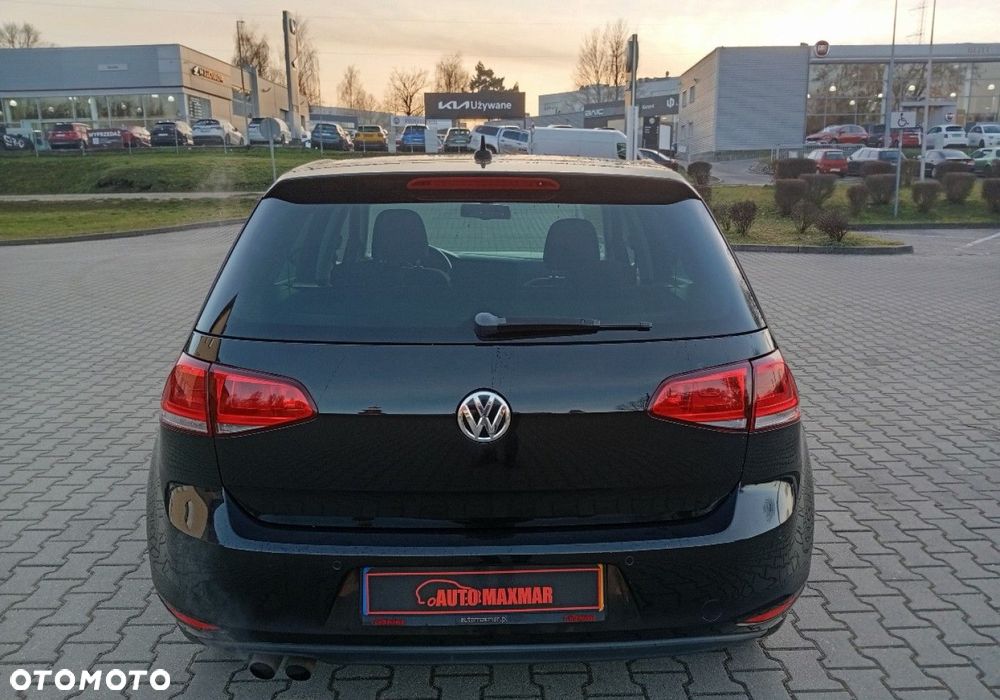 Volkswagen Golf - 9