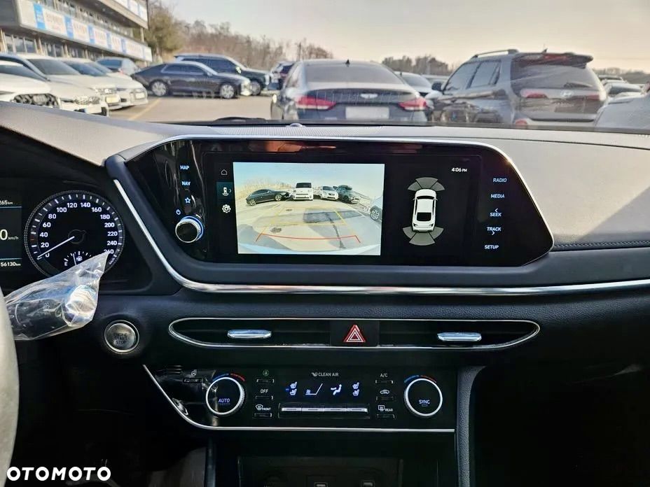Hyundai Sonata - 14