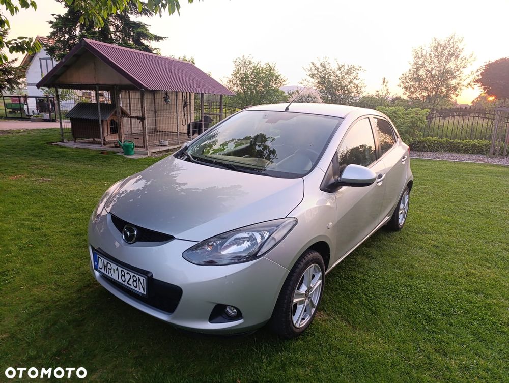 Mazda 2 - 4