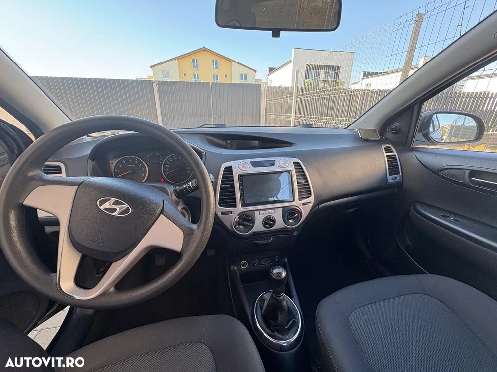 Hyundai i20 - 15