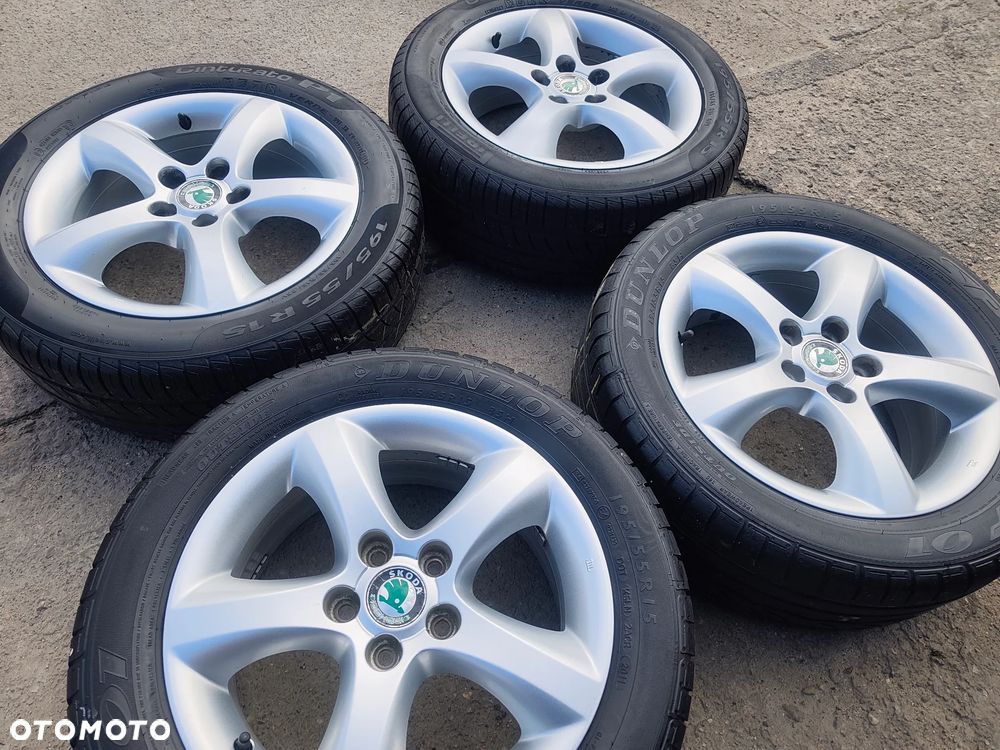 5x100 Felgi Aluminiowe Alufelgi Oryginalne 15 Koła Letnie Lato SKODA FABIA PRAKTIK ROOMSTER RAPID OCTAVIA I SEAT IBIZA CORDOBA TOLEDO II 2 IV 4 LEON I VW FOX POLO GOLF IV 4 NEW BEETLE BORA AUDI A3 8L A2 A1 Legnica ALU-RAD 195/55 - 4