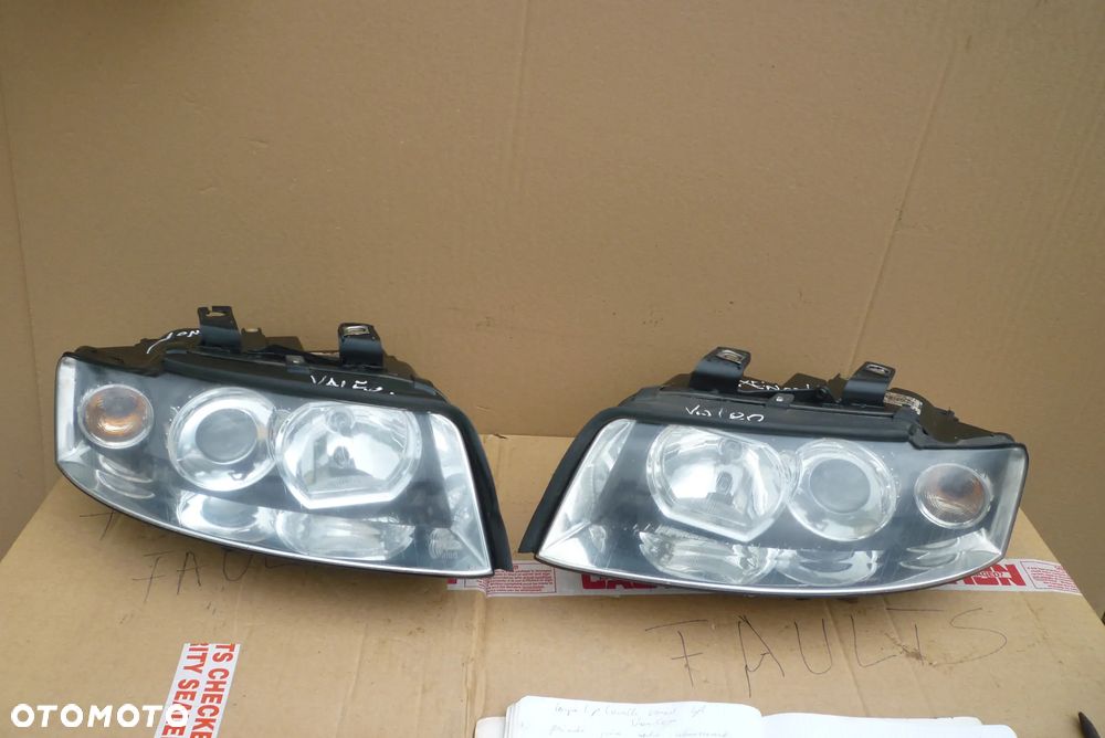 lampa prawa Audi A4 b6 Xenon Valeo Europa - 1