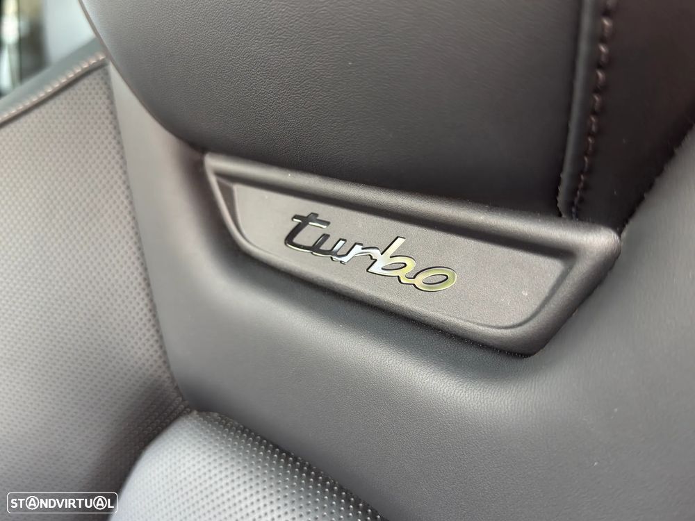 Porsche Macan Electric Turbo - 30