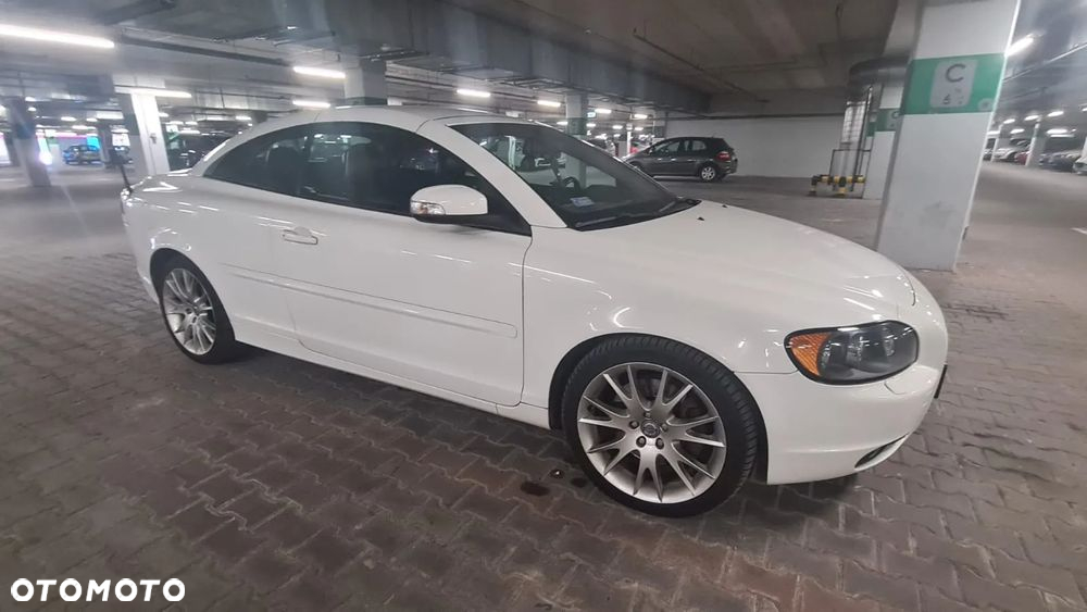 Volvo C70 2.0D Powershift Summum - 4