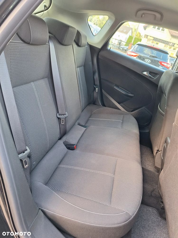 Opel Astra 1.6 Turbo Sport - 21