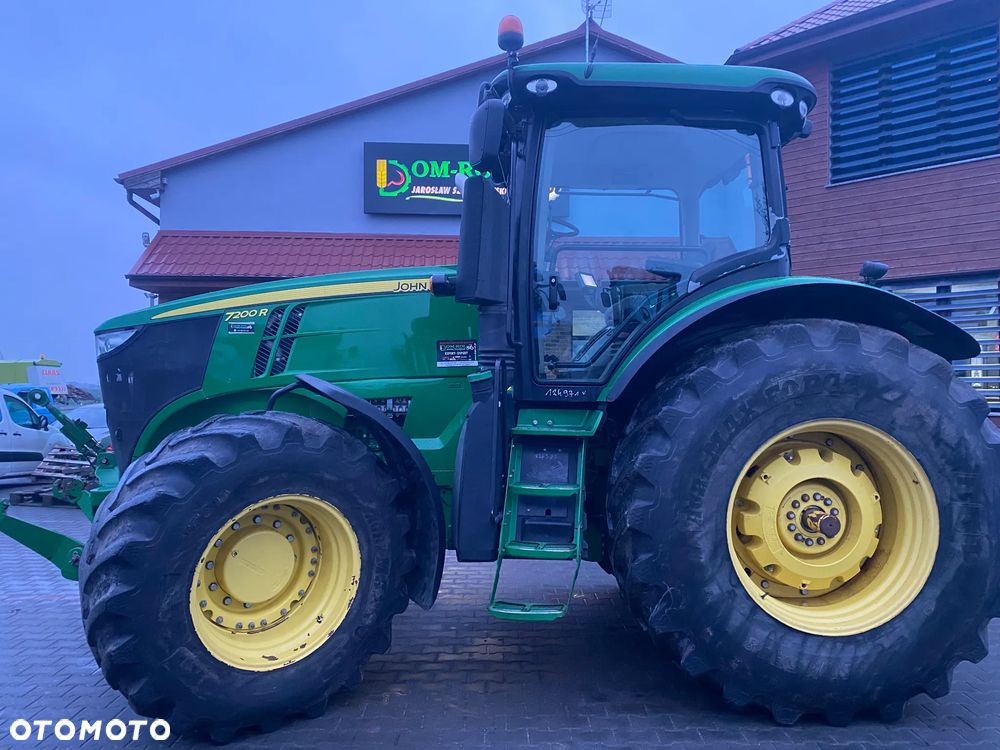 John Deere 7200 R  7230  CASE PUMA 6215 R - 3