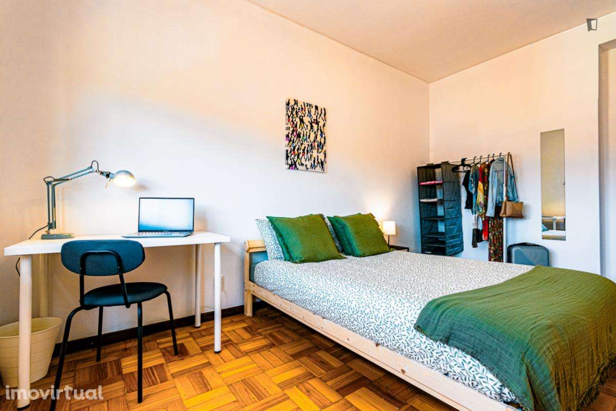 Quarto - localizado em Ramalde Porto - Grande imagem: 2/15