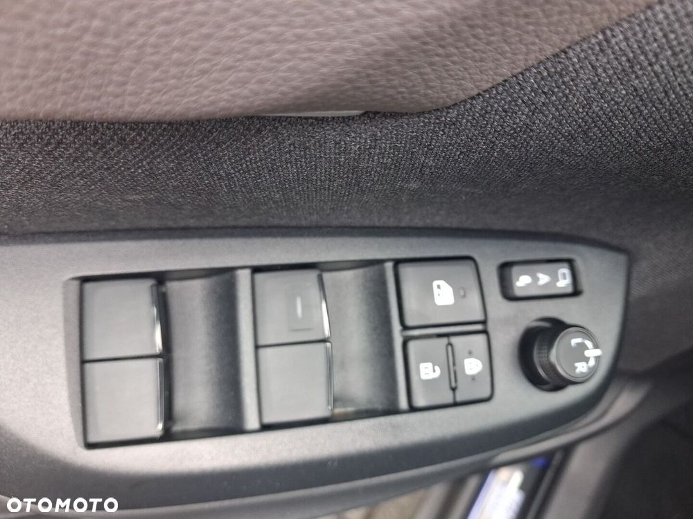 Toyota Yaris Cross Hybrid 1.5 Executive - 11