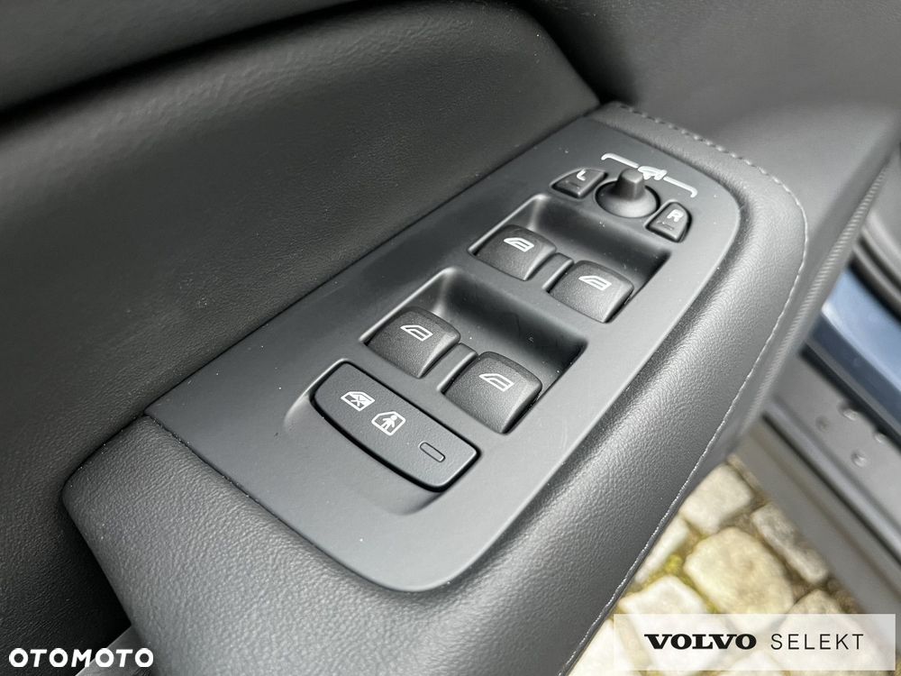 Volvo V60 Cross Country - 14