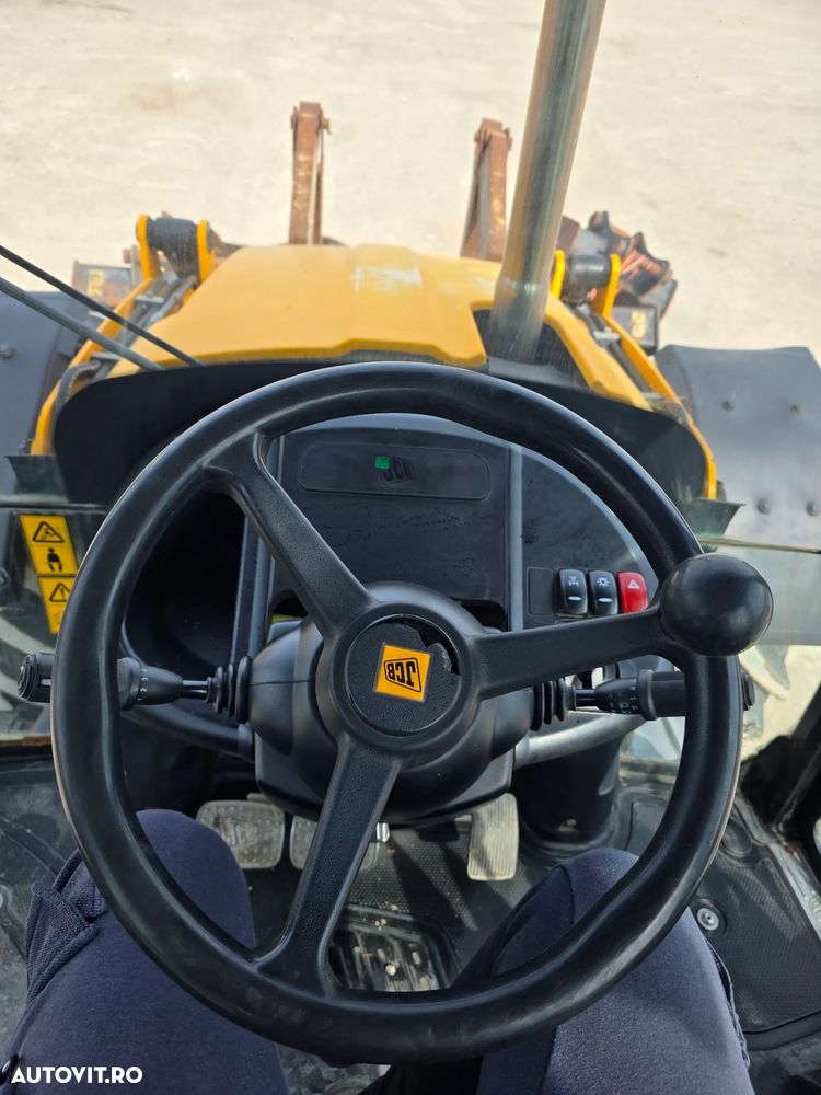 JCB 4cx powershift full buldoexcavator excavator compact buldo - 11