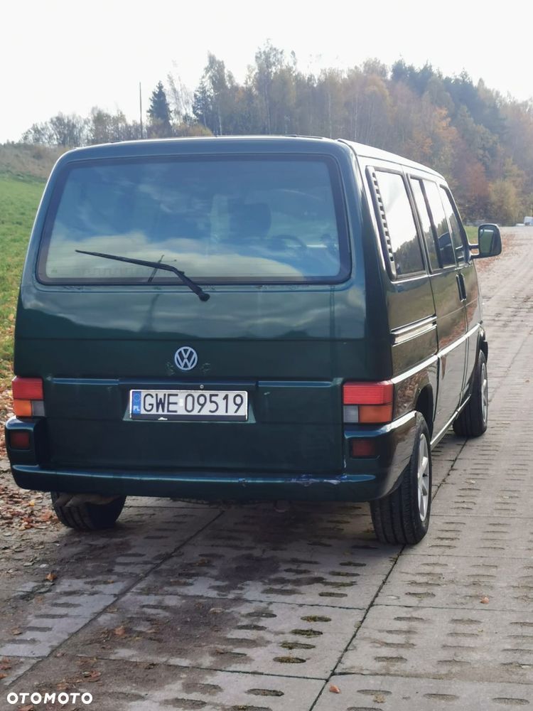 Volkswagen Caravelle Basis / CL - 6