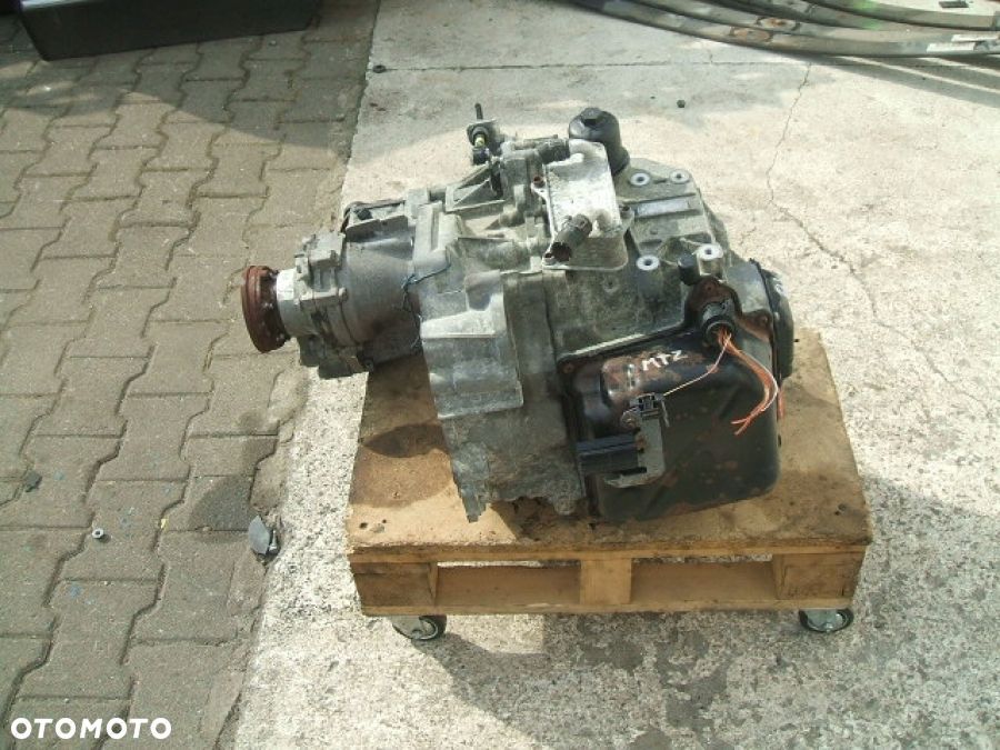 VW PASSAT B7 SKODA SEAT SKRZYNIA BIEGÓW DSG 4x4 4Motion automat MTZ - 5