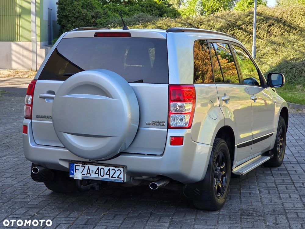 Suzuki Grand Vitara 1.9 DDiS Comfort DPF Family - 16
