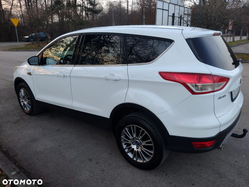 Ford Kuga 2.0 TDCi 2x4 Titanium - 9