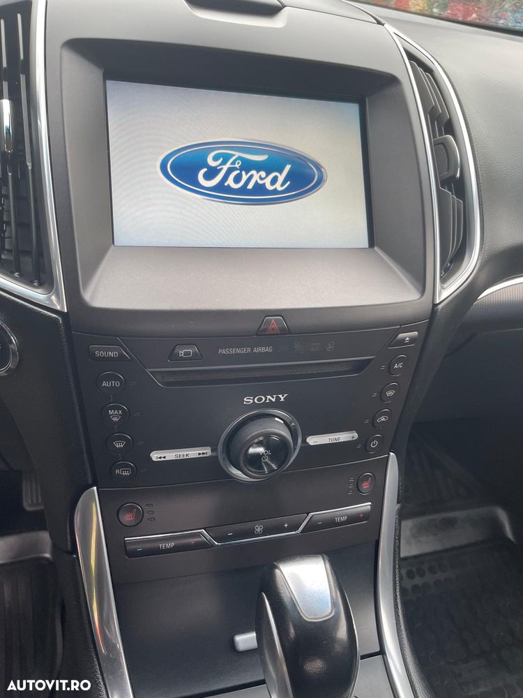 Ford Edge 2.0 TDCi Powershift Titanium - 25