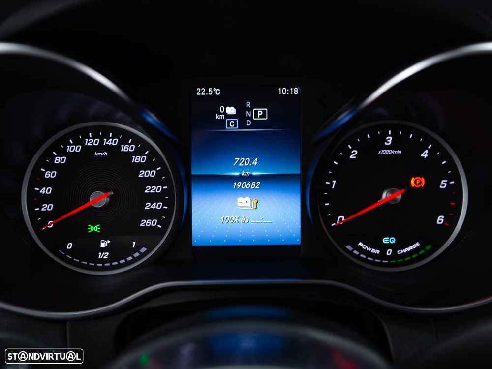 Mercedes-Benz GLC 300 de 4Matic 9G-TRONIC AMG Line - 25