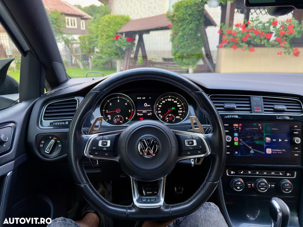 Volkswagen Golf GTD 2.0 TDI SCR DSG - 11