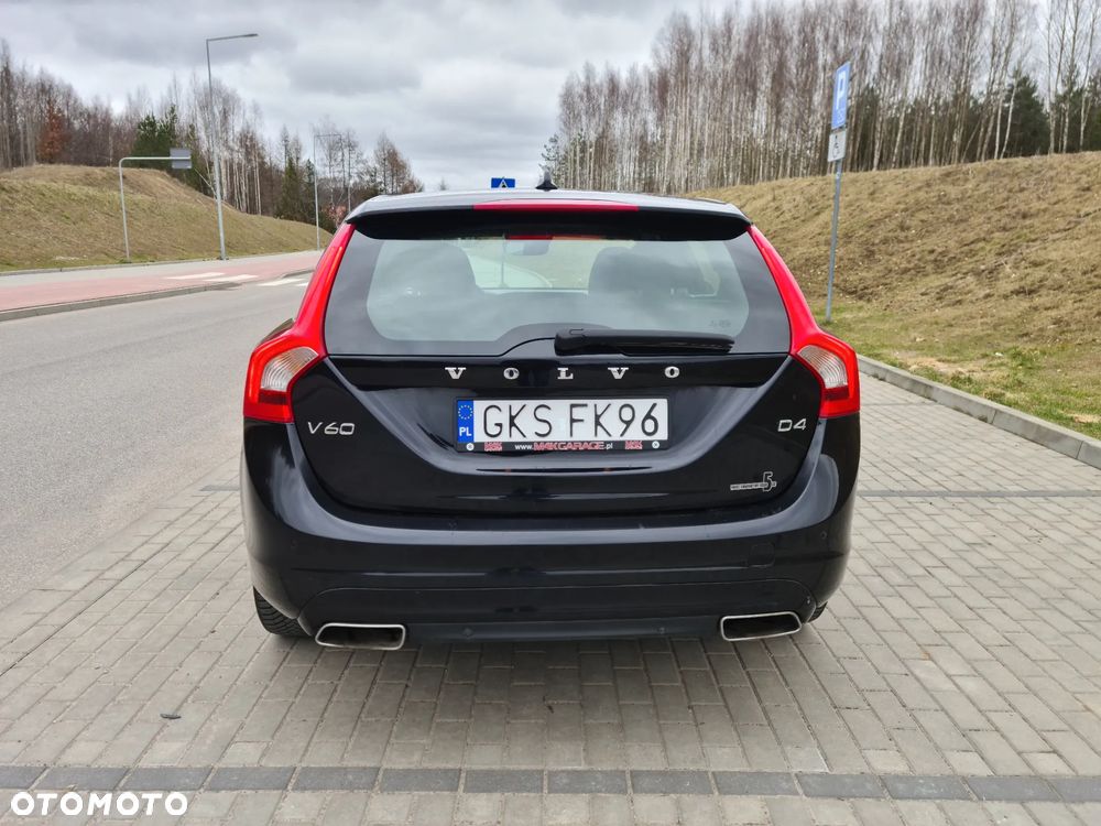 Volvo V60 D4 Drive-E Momentum - 13